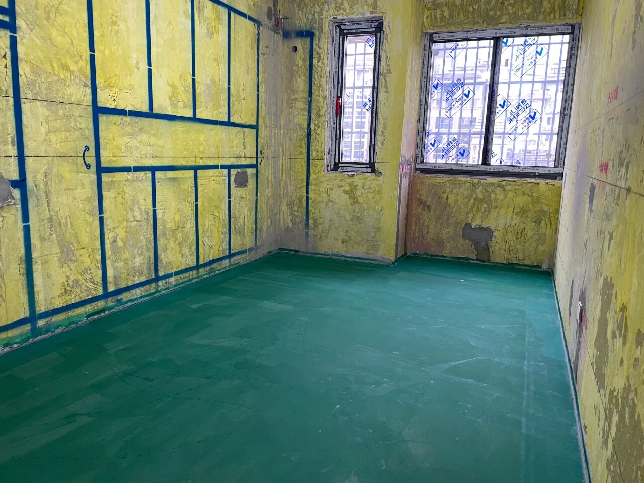 南京裝修公司紅牛裝飾工地突擊巡檢：一厘一毫堅(jiān)守品質(zhì)，一心一意守護(hù)新家！